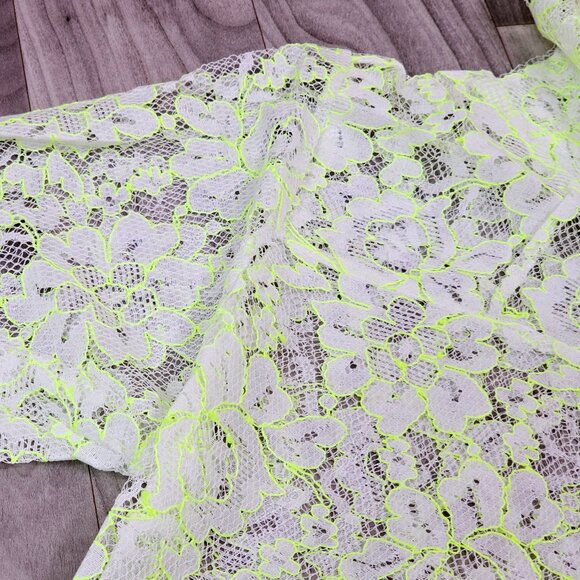 NWT Pink Lipstick Loungewear Mini Midriff Floral Lace Hoodie Glows in Blacklight - Picture 8 of 10